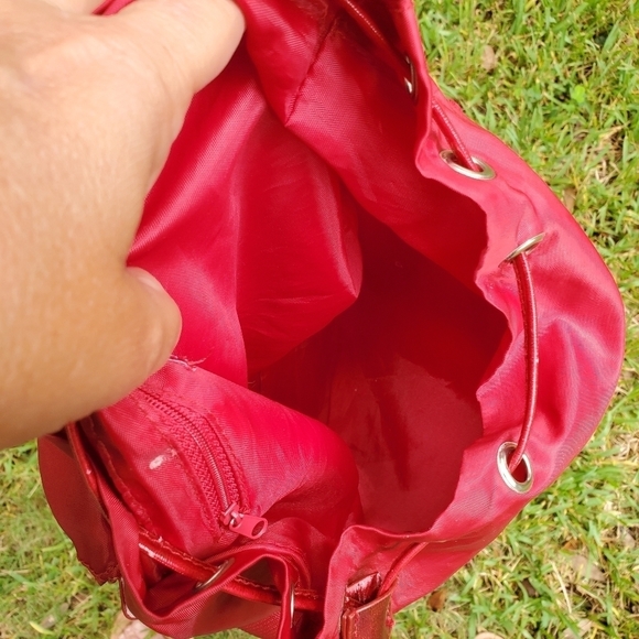 American Girl Red Backpack (Child size) - Picture 4 of 9